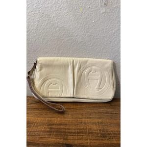 ETIENNE AIGNER Leather Purse no strap